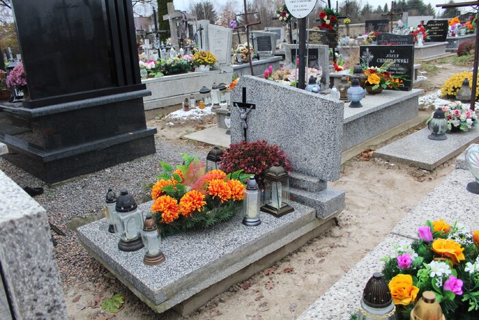 Nowe upamiętnienie na grobie weterana Wojska Polskiego (fot. IPN Lublin)