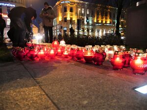 stan wojenny, 38. rocznica wprowadzenia stanu wojennego,  ipn lublin, plac litewski, zapal światło wolności, obchody, uroczystości