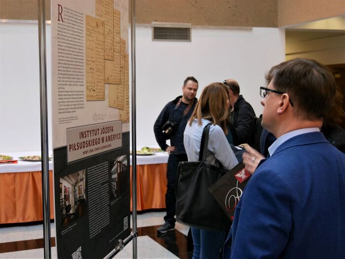 polonica emigracyjne, wystawa, mabpz, ipn lublin,