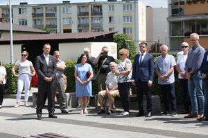 Uczestnicy otwarcia wystawy IPN „TU rodziła się opozycja. Między Czerwcem ’76 a Sierpniem ’80” – Puławy, 2 lipca 2021. Fot. Rafał Szewczyk/IPN Lublin