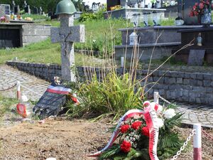 Mogiła zbiorowa żołnierzy WP, poległych w 1939 r., znajdującej się na cmentarzu parafialnym w Gończycach. Fot. Sylwia Kostyra/IPN Lublin