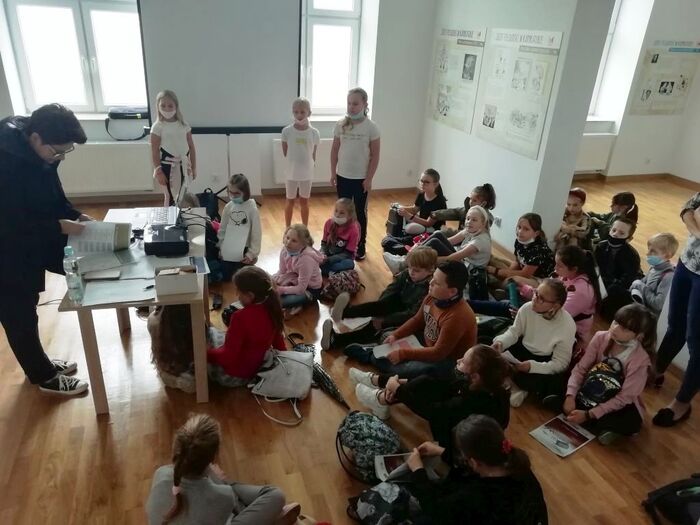 Dzieci i młodzież, która uczestniczyła w bloku edukacyjnym. Fot. Katarzyna Warmińska-Mazurek