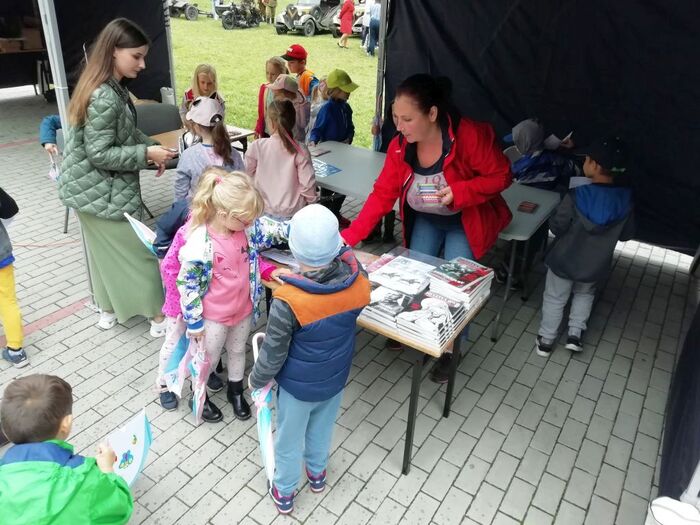 Dzieci i młodzież, która uczestniczyła w bloku edukacyjnym. Fot. Katarzyna Warmińska-Mazurek