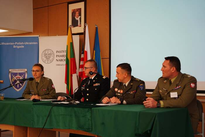 Oblicza służby: weterani. Współpraca cywilno-wojskowa. Fot. LITPOLUKRBRIG