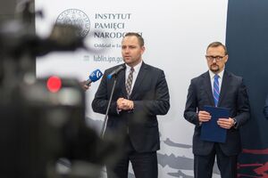 Od lewej prezes IPN dr Karol Nawrocki i dyrektor Biura Rzecznika Prasowego IPN dr Rafał Leśkiewicz. Fot. Dawid Florczak/IPN Lublin