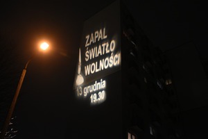 Grafika &quot;Zapal światło wolności&quot; w Świdniku. Fot. Facebook Świdnik - wysokich lotów!