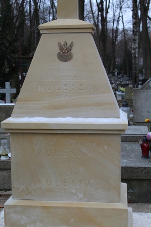 Remon grobu Zenona Kuleszy. Fot. IPN