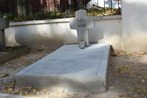Remont grobu Jana Królikowskiego. Fot. Sylwia Kostyra IPN Lublin