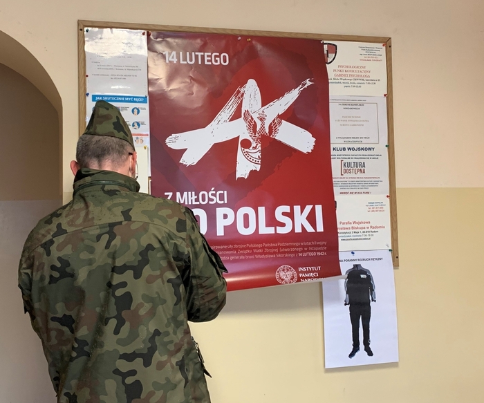 Akcja billboardowa IPN „Z miłości do Polski. Armia Krajowa” - 42 Baza Lotnictwa Szkolnego w Radomiu