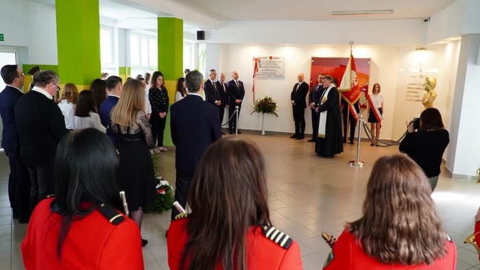 Odsłonięcie tablicy poświęconej Pierwszej Trawnickiej Drużynie Harcerskiej - Trawniki, 29 marca 2022. Fot. Szczepan Barczyk (IPN Lublin)