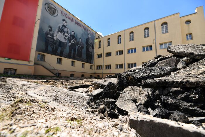 Zespół Biura Poszukiwań i Identyfikacji IPN wznawia prace na Rakowieckiej 37