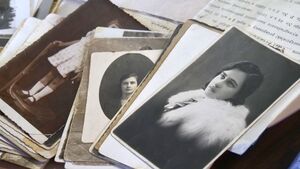 Przekazanie zdjęć i dokumentów rodziny Poznakowskich w ramach Archiwum Pełnego Pamięci