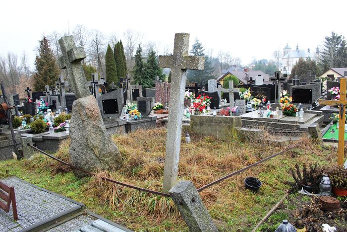 Nagrobek uczestnika powstania styczniowego przed remontem. Fot. S. Kostyra/IPN Lublin