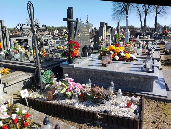 Wykonanie pomnika na grobie uczestnika powstania styczniowego Feliksa Bartczuka – Kosów Lacki